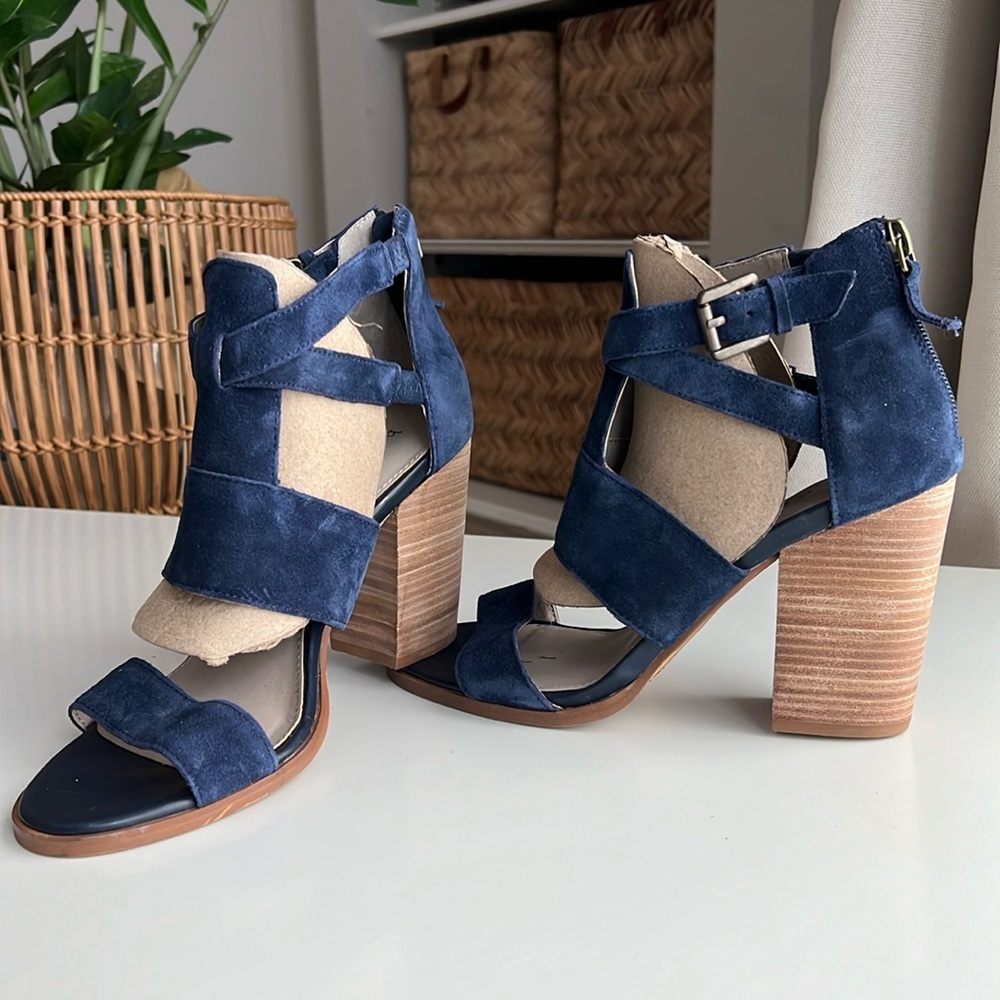 Hinge Navy Suede Cora Block Heels Size 7